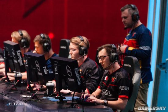 2024LPL年度纪录片《眼见为实》预告：百折不挠，追梦不止